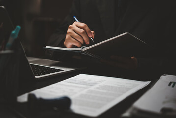 【自动波箱油多久换一次,波箱油寿命一般几年】